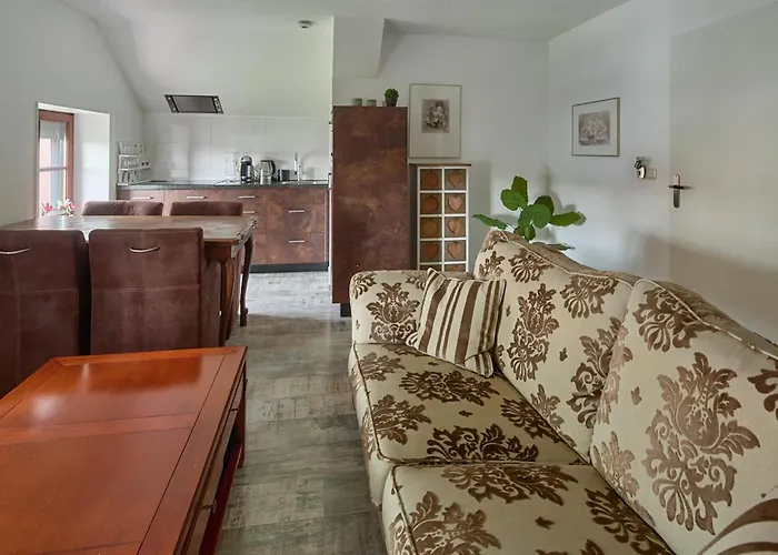 2 Bedroom Stunning In Apartament