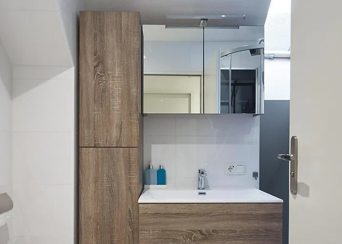 2 Bedroom Stunning In *